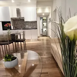 https://casa-mia-metro-a.it-romehotels.com